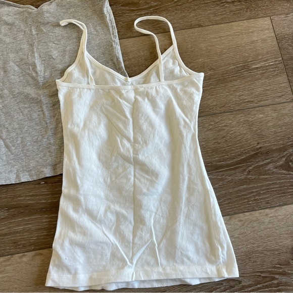 Forever 21 basic tanks - Picture 3 of 3